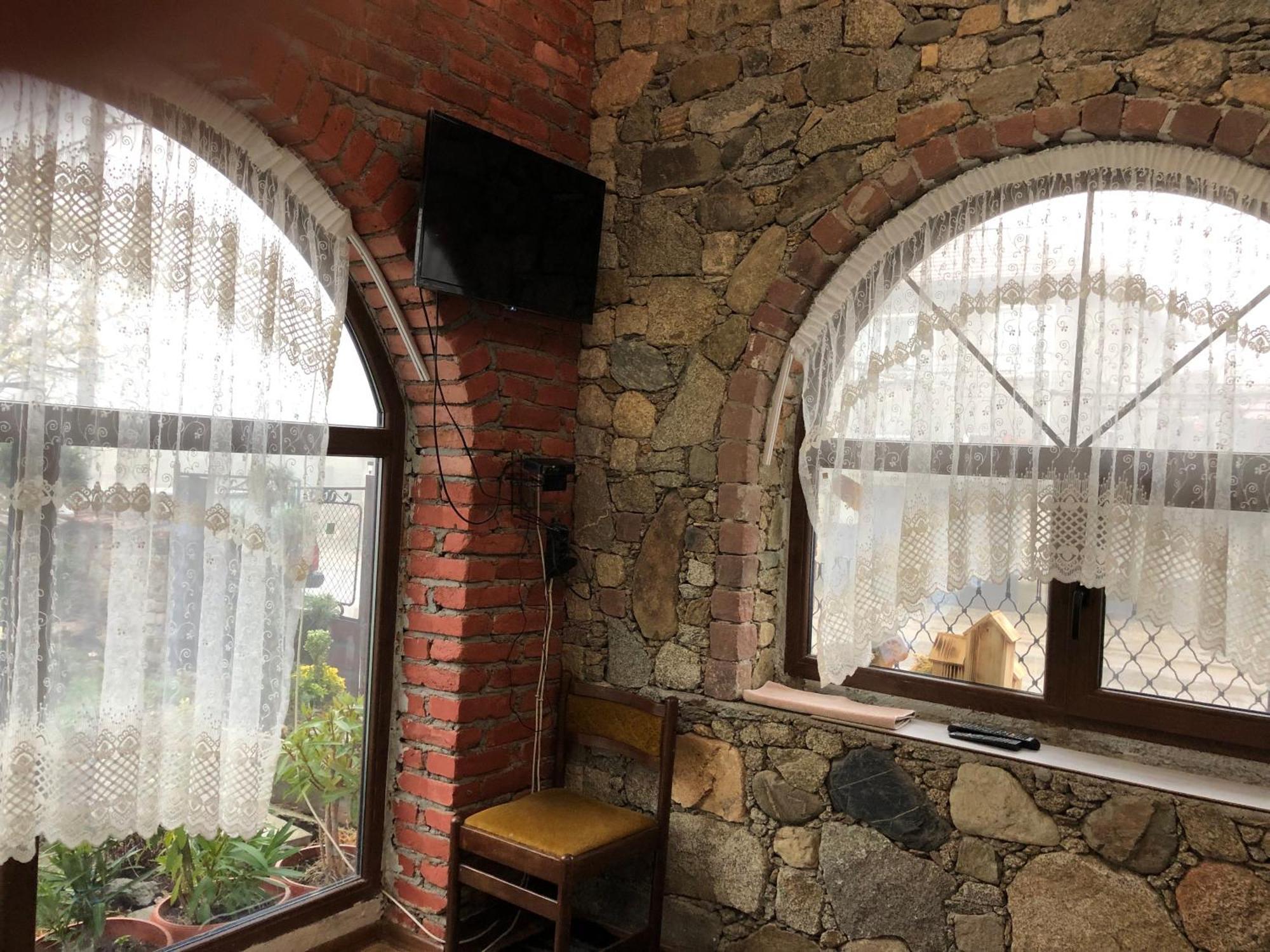 Лилянината Къща Kalofer Exterior foto