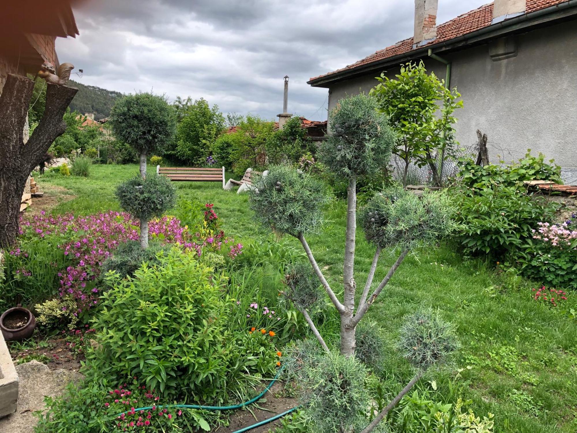 Лилянината Къща Kalofer Exterior foto